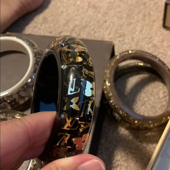 AUTHENTIC LV CUFF BRACELET - Picture 8 of 10
